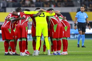 Surinam confía su futuro mundialista a un técnico con pasado en Barcelona y Chelsea