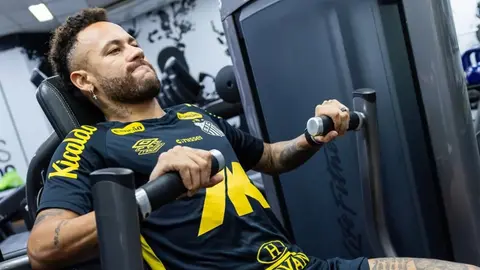 Renovación de Neymar con Santos en duda por estado físico del jugador