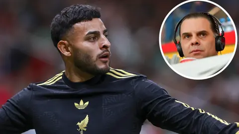 Martinoli revienta a Alexis Vega por su bajo nivel en la Selección Mexicana