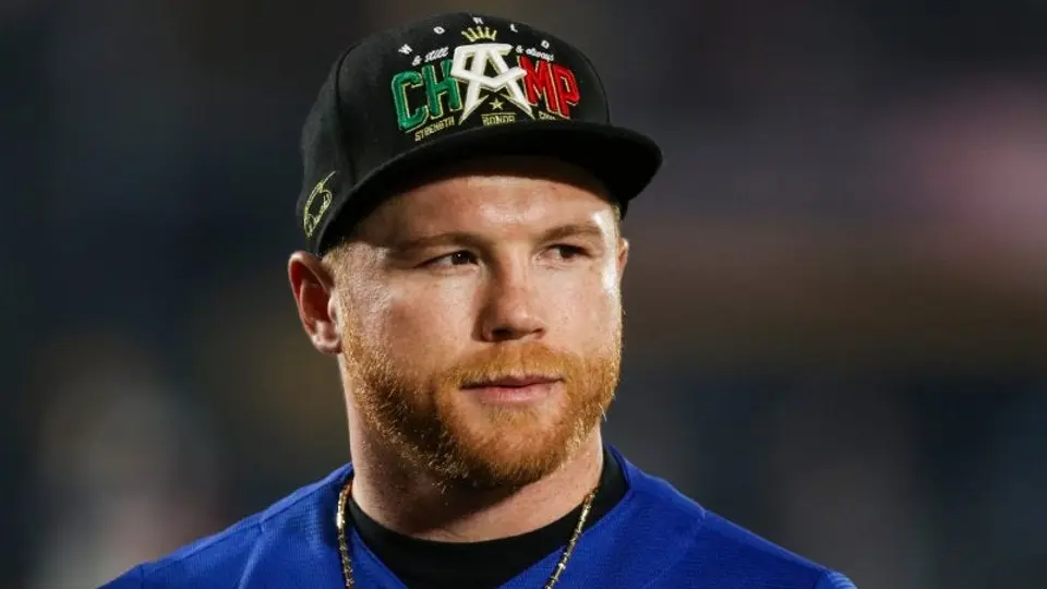Canelo Álvarez confirma que peleará el 31 de octubre ante Christian Mbilli en Arabia Saudita