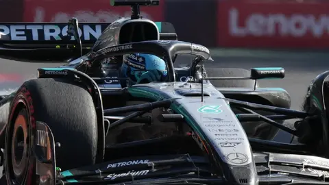 George Russell explota en la radio durante el GP de México