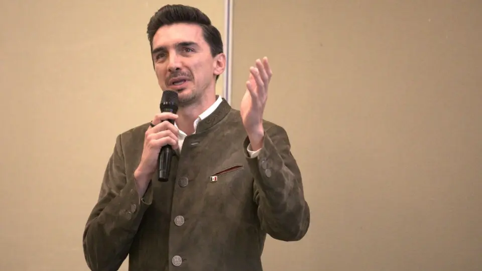 "Aguinaldo íntegro impulsa justicia salarial": Alejandro Martínez Araiza
