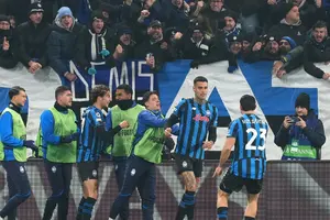 Atalanta vence al Chelsea con voltereta incluida