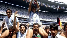 Murió Roberto Cejas, el aficionado que alzó a Maradona en el Azteca con la Copa del Mundo