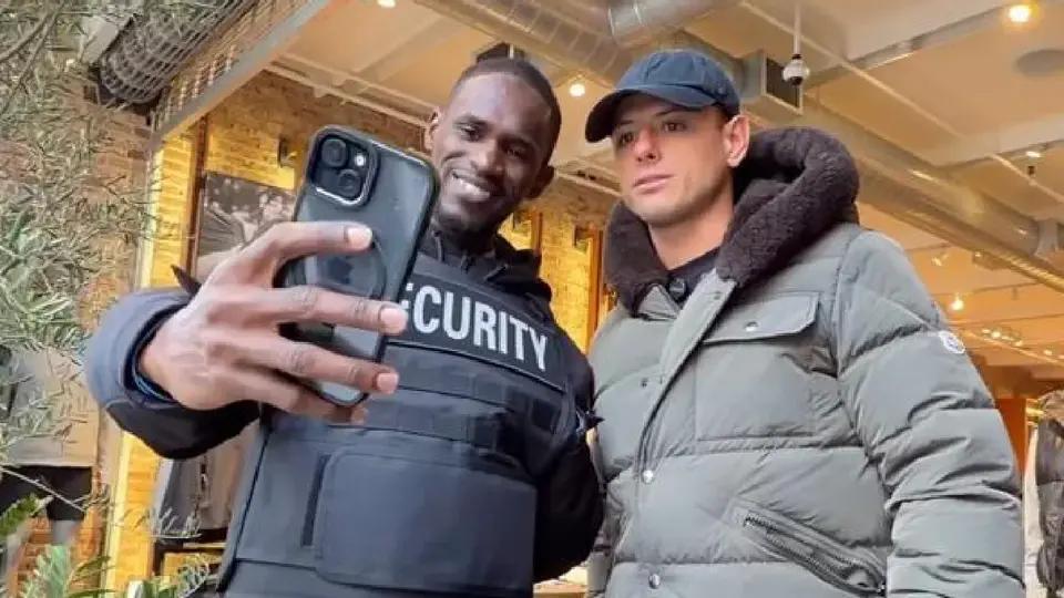 Chicharito Hernández disfruta de Nueva York a pesar de la incertidumbre tras su salida de Chivas