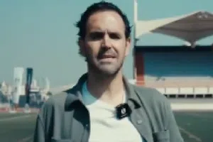 Santiago Fernández 'reta' a Martinoli a reunirse: 'Te puedo decir de qué me he disfrazado estos años'