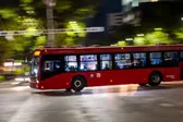 Metrobús CDMX amplía servicio nocturno: ahora Línea 2 y Línea 7 operan hasta la madrugada los fines de semana