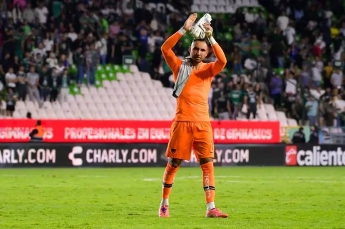 “La intención de Keylor Navas siempre fue renovar”: asegura ex vicepresidente de Pumas
