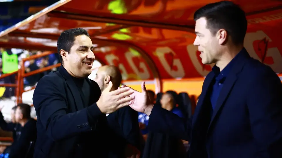 Solari deja 'recadito' a Efraín Juárez tras la eliminación de Pumas