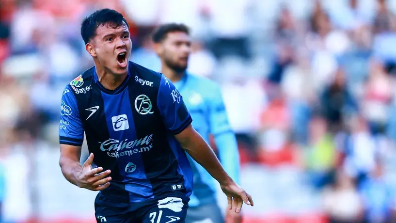 Chivas complica su clasificación tras caer ante Gallos con gol de vestidor