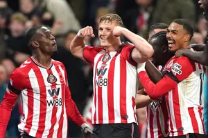 ¡Es una realidad! Sunderland empata ante Arsenal y se mantiene peleando la cima de la Premier League