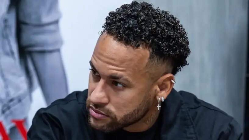 Neymar recibe 'advertencia' por parte de Brasil sobre su condición física