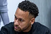 Neymar recibe 'advertencia' por parte de Brasil sobre su condición física