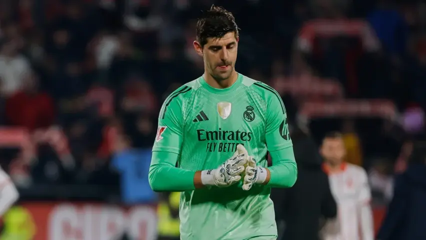 Courtois asume su error ante el City, pero defiende a Xabi Alonso | AP