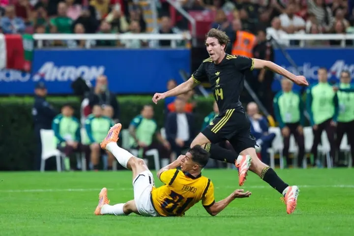 Marcel Ruiz y Alan Franco en el Estadio Akron | MEXSPORT
