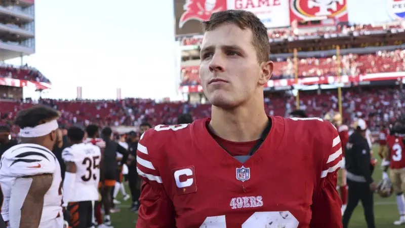 Brock Purdy, mariscal de campo de 49ers | AP
