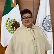 ¿Quiénes son los familiares de Ernestina Godoy que trabajan en el gobierno?