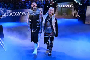 Dominik Mysterio, Liv Morgan y los grandes romances en la WWE