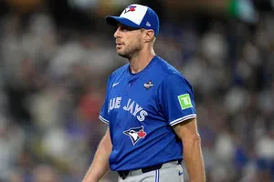 Max Scherzer: leyenda viva que inicia con cuatro franquicias en la Serie Mundial”