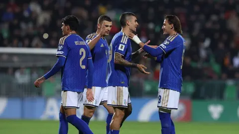 Italia se aferra al Mundial tras vencer agónicamente a Moldavia