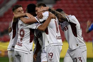 Violencia y tensión en la semifinal de la Sudamericana: exjugador de Pumas, figura de Lanús, denuncia agresión a su equipo