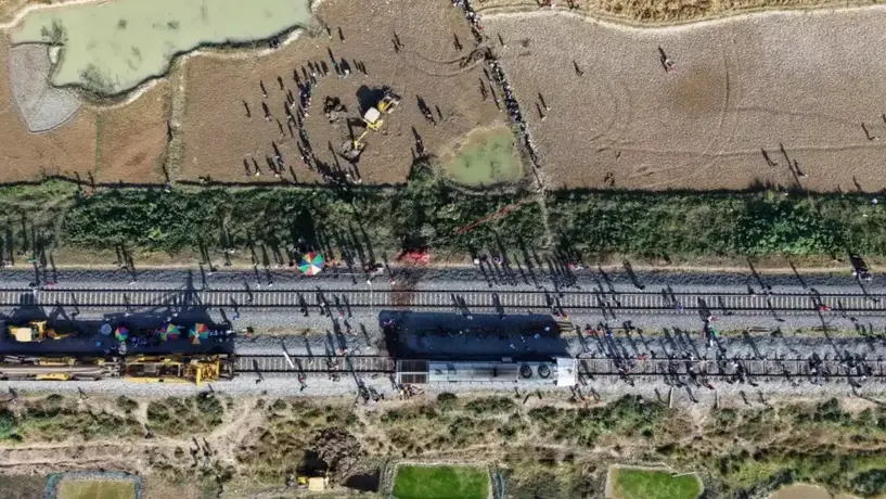 Tren de alta velocidad arrolla y mata a 7 elefantes en el noreste de India