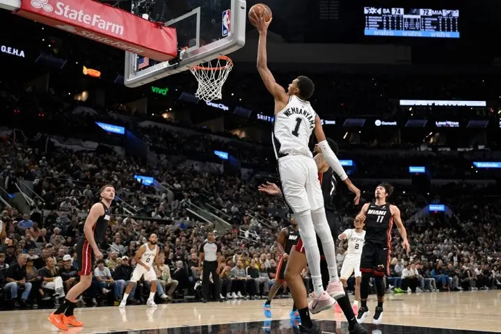 Spurs | AP