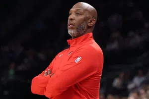 Entrenador de Portland Trail Blazers arrestado por escándalo de apuestas