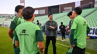 ‘Antes están Obed, Mora y Marcel’: Oribe Peralta opina sobre posible convocatoria de Fidalgo
