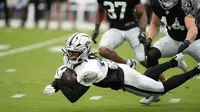 El receptor abierto Jakobi Meyers pasa de los Raiders a los Jaguars