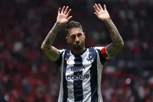Tato Noriega rompe el silencio sobre la abrupta salida de Sergio Ramos de Rayados