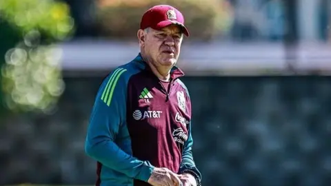 Jugadores y técnicos mexicanos que han sido nominados al premio de la FIFA The Best