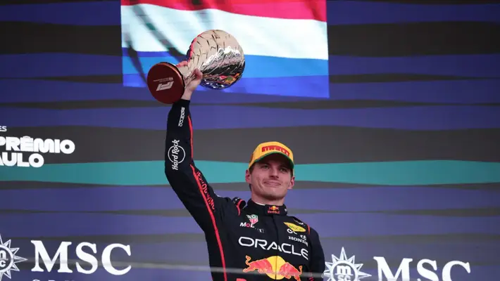 ¡Súper Max! Verstappen remonta desde el pitlane hasta la P3 en el GP de Brasil