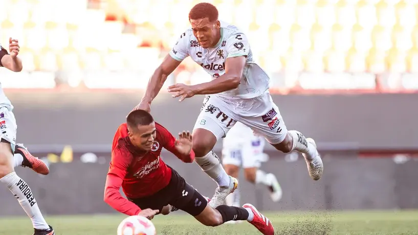 Liga MX: ¿Cuántos mexicanos debutó el Loco Abreu con Xolos en este torneo?