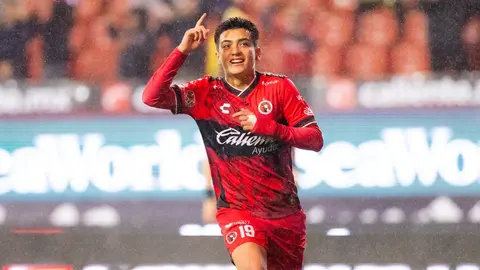 ¡Joya mundial! Gilberto Mora es incluido en EA FC26 con sorprendente calificación