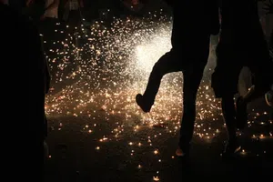 ¿Es ilegal quemar pirotecnia en la CDMX? Esto dice la ley