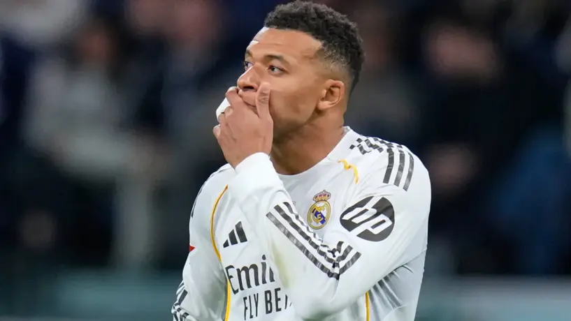 Kylian Mbappé es duda para el duelo ante Manchester City