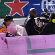 ¿Y en dónde están las rubias? Terry Crews recrea icónica escena en el GP de Las Vegas