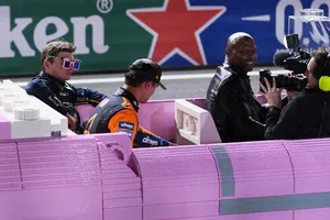 ¿Y en dónde están las rubias? Terry Crews recrea icónica escena en el GP de Las Vegas