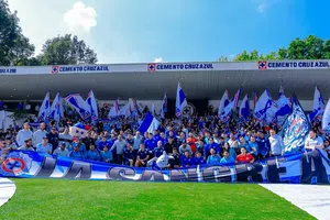 La Sangre Azul alentó a Cruz Azul en su último entrenamiento antes de enfrentar a Chivas