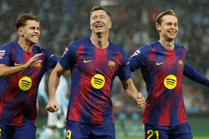 Lewandowski acerca a Barcelona al Real Madrid por el liderato de LaLiga