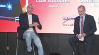 Luis Rubiales, expresidente de la RFEF, es atacado con huevos en evento; policía detiene a su tío