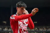 "Es otaku": Chivas se burla de Armando ‘Hormiga’ González durante la pretemporada