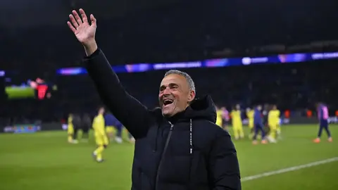 Luis Enrique implementa pantalla gigante en los entrenamientos del PSG