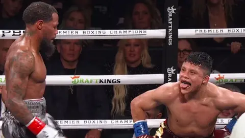 ¡Empate por decisión dividida! Pitbull Cruz retiene el título interino del peso superligero