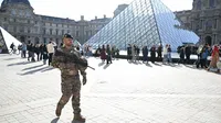 Arrestan a cuatro sospechosos del robo al Louvre cuando iban a ver Paris FC vs Lyon