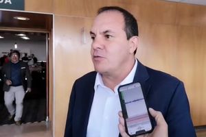 “Mi corazón necesita ejercicio”: Cuauhtémoc Blanco tras ser captado jugando pádel en horas de trabajo
