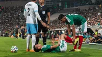 Hirving Lozano sale lesionado en duelo de la Selección Mexicana; Gilberto Mora ingresó de cambio