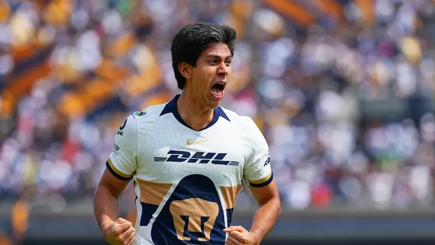 José Juan Macías con Pumas | IMAGO7