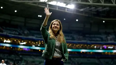 Presidenta del Palmeiras 'carga' contra Flamengo: "Cuando tengan su estadio ponen el pasto que quieran"